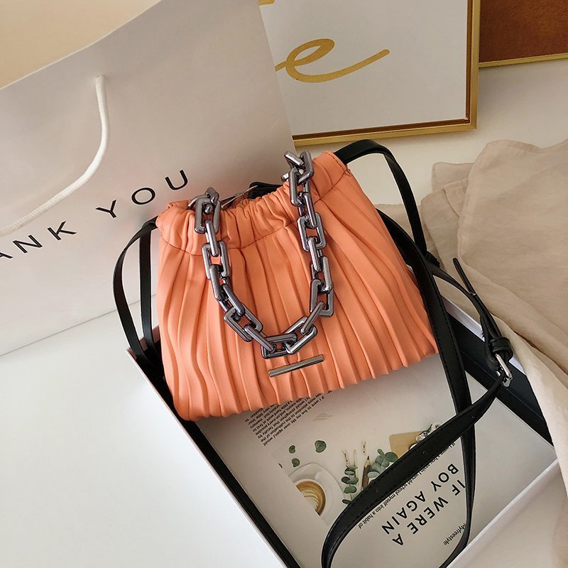 Designer Women Bags Drawstring Bucket Bag with Thick Chain Crossbody Bag